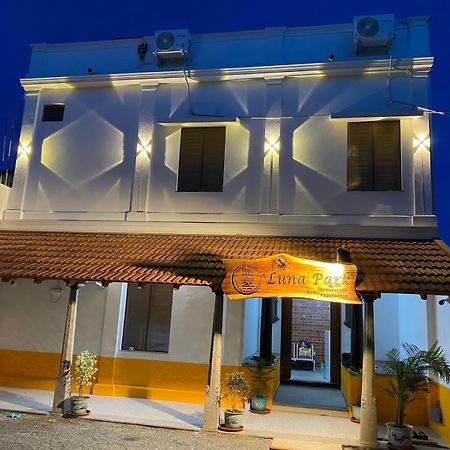 Luna Park & Resort Kottakuppam Buitenkant foto